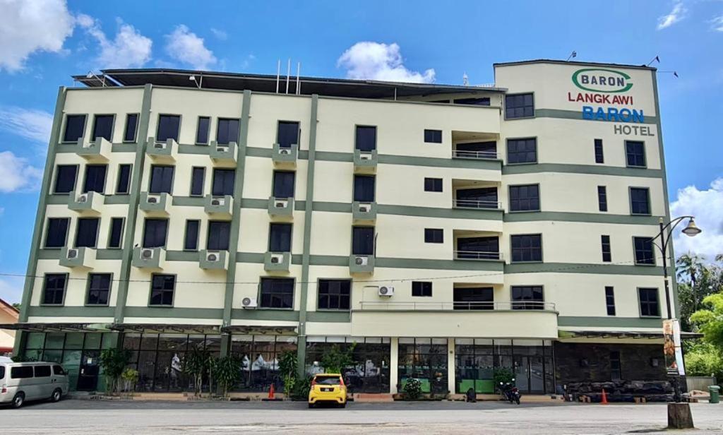 Langkawi Baron Hotel Kuah Esterno foto