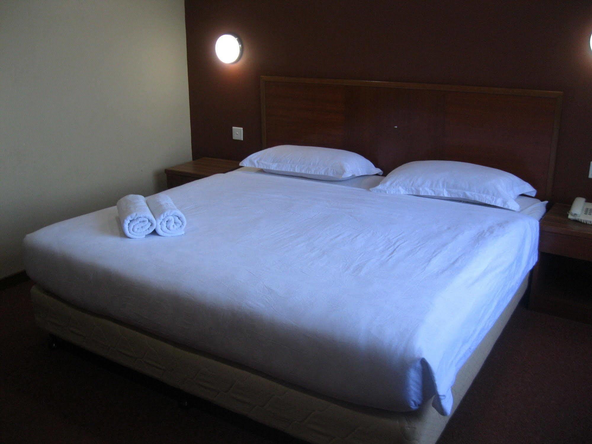 Langkawi Baron Hotel Kuah Esterno foto